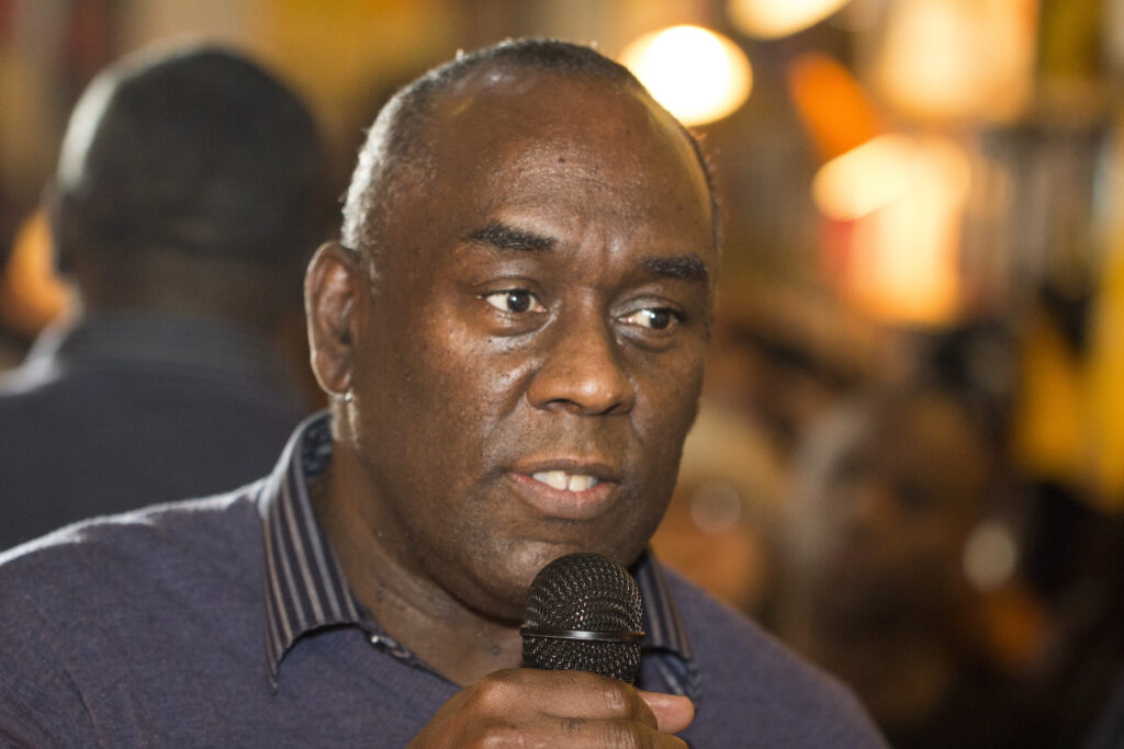 Courttia_Libreria_12